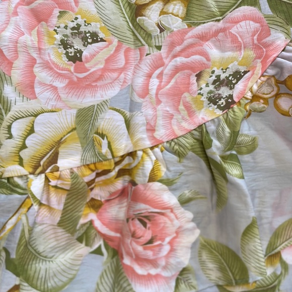 Express floral skirt - Picture 3 of 3